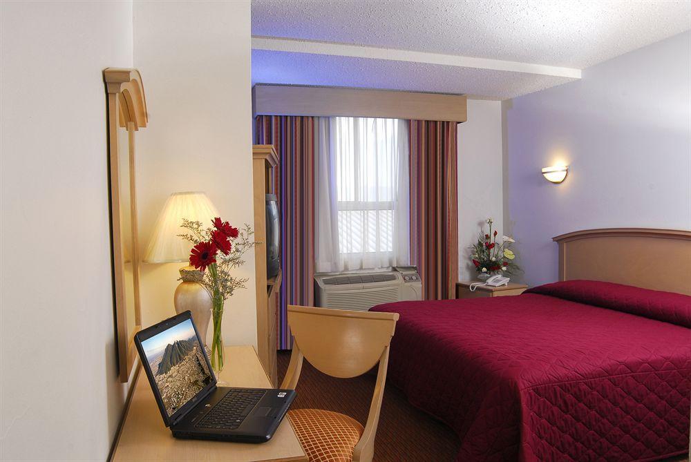 Fastos Hotel Monterrey Eksteriør billede